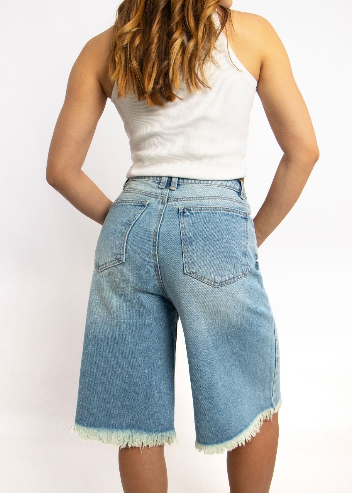 Bermuda Desflecado Con Taches - 715046