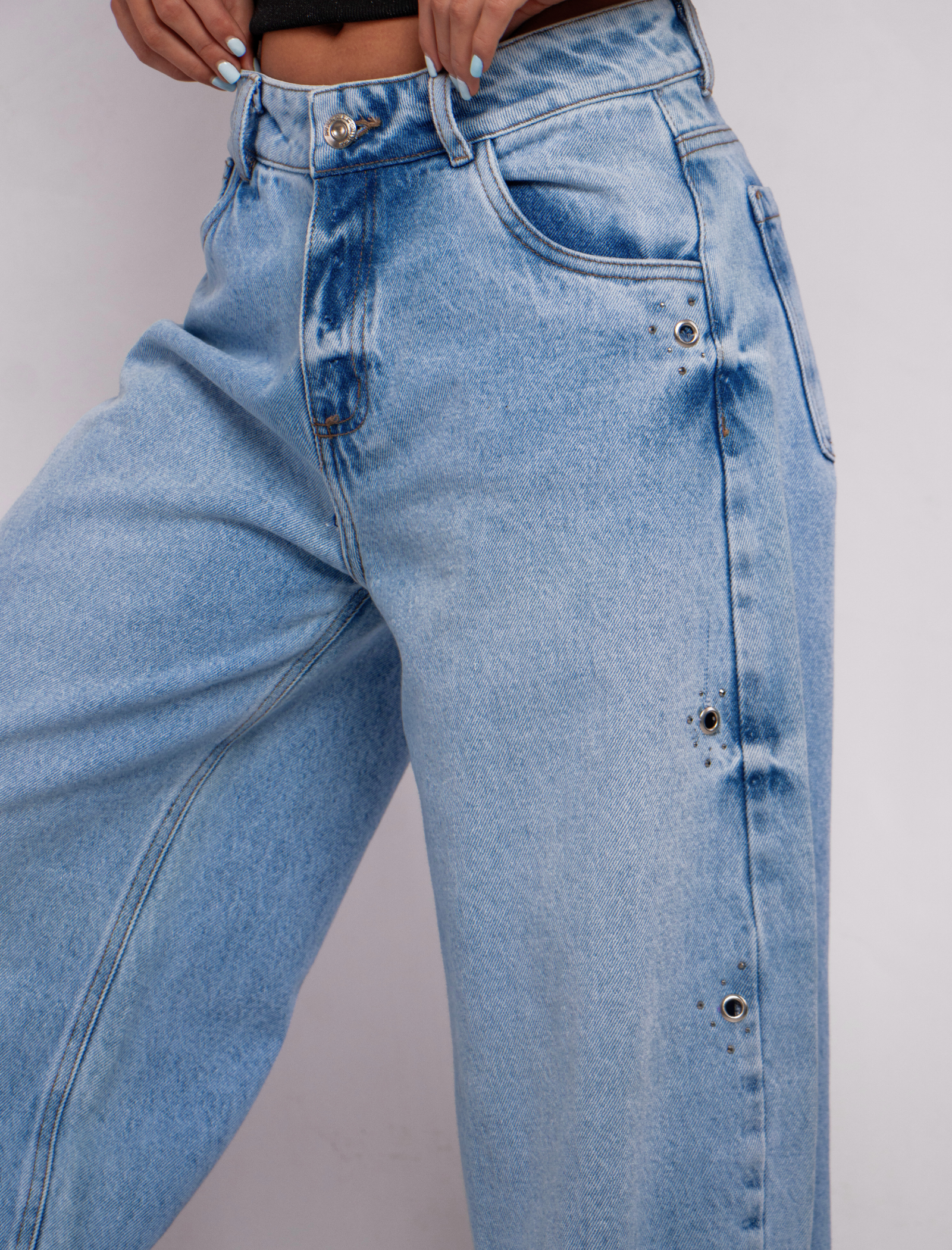Wide Leg Con Bota Desflecada - 715058