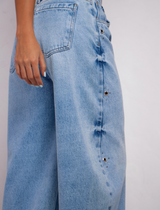 Wide Leg Con Bota Desflecada - 715058