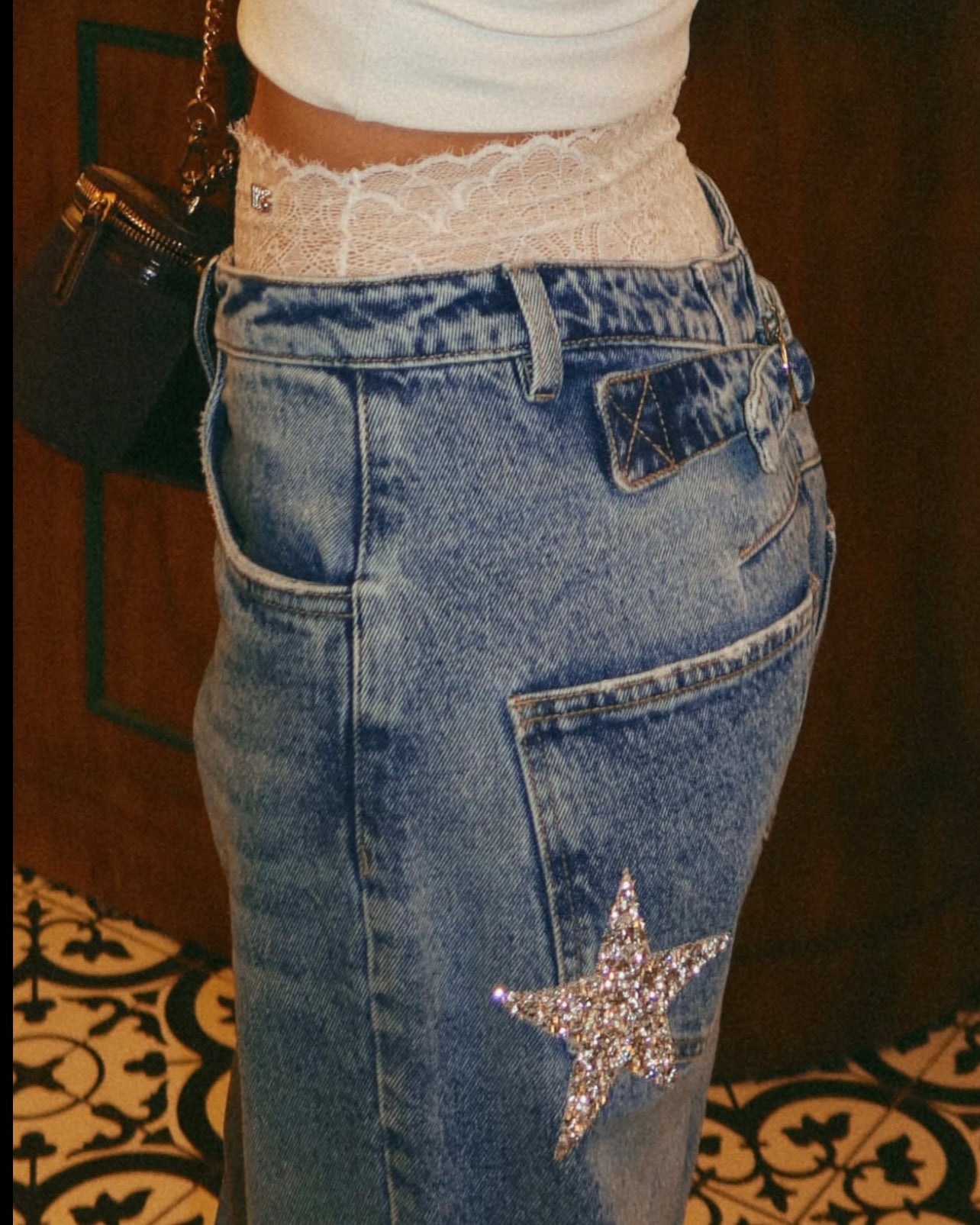716061_-_2.jpg