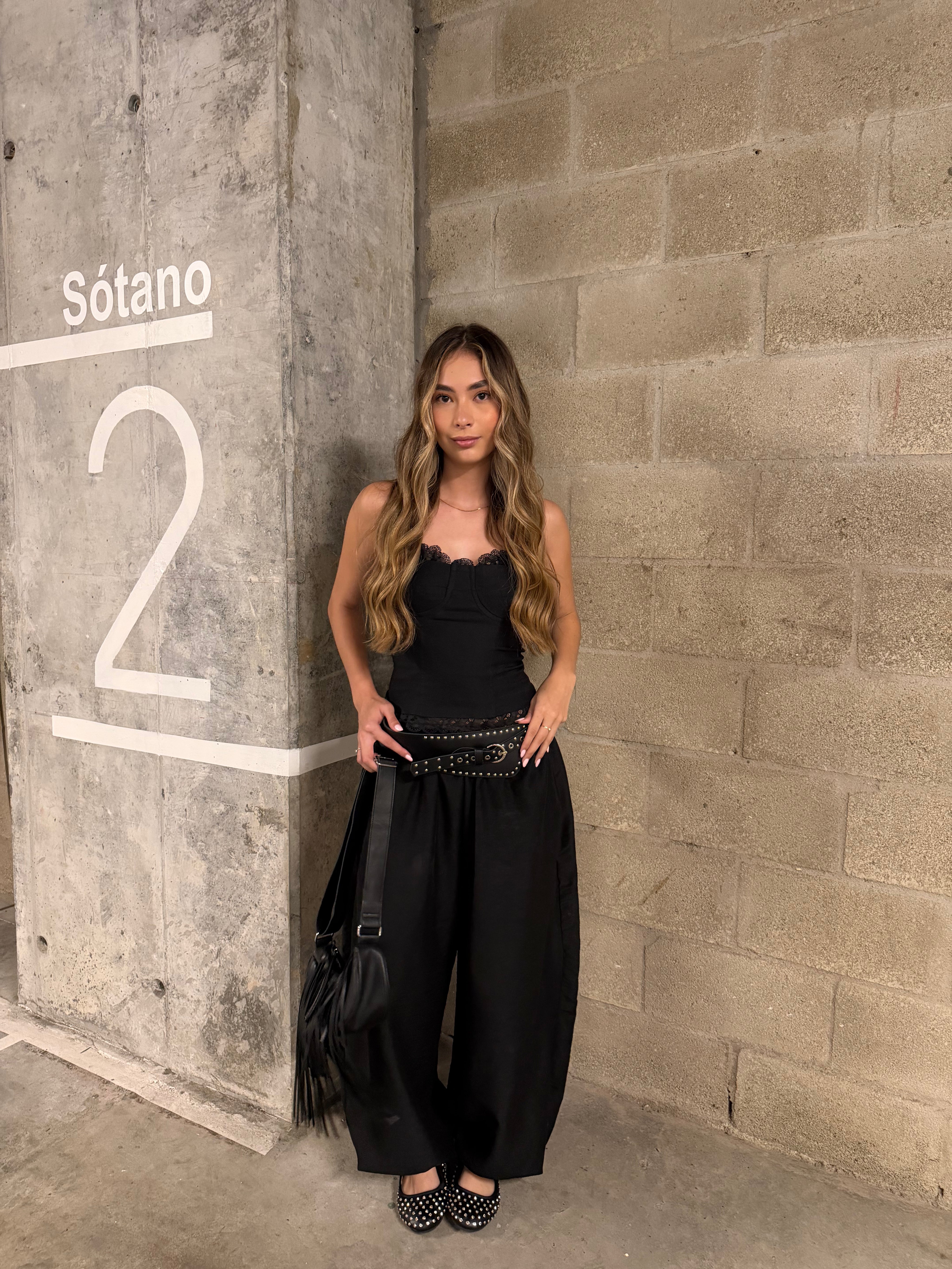 Pantalon Silueta Ballon Con Cinturon negro -716018