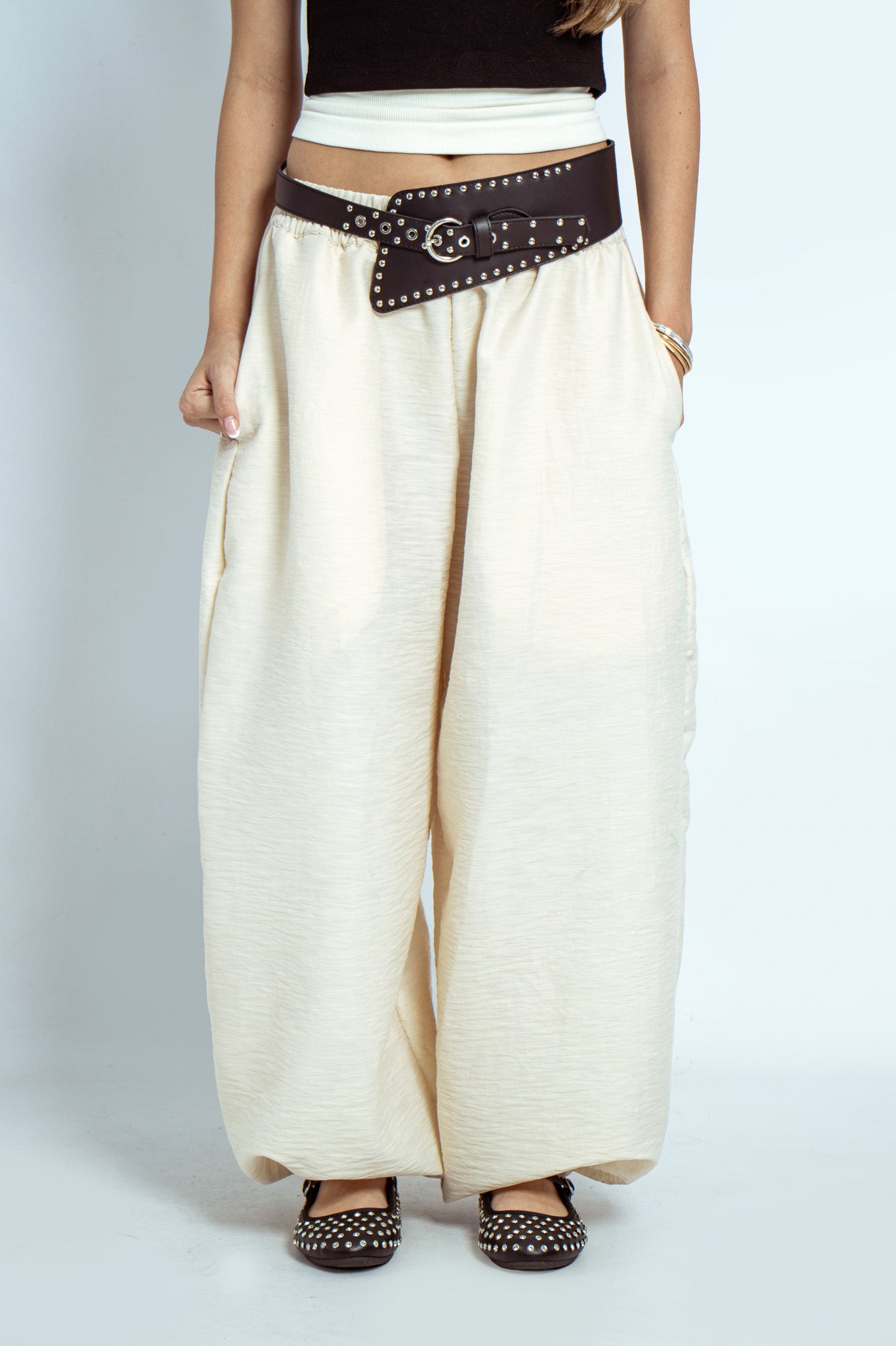 Pantalon Silueta Ballon Con Cinturon -716018