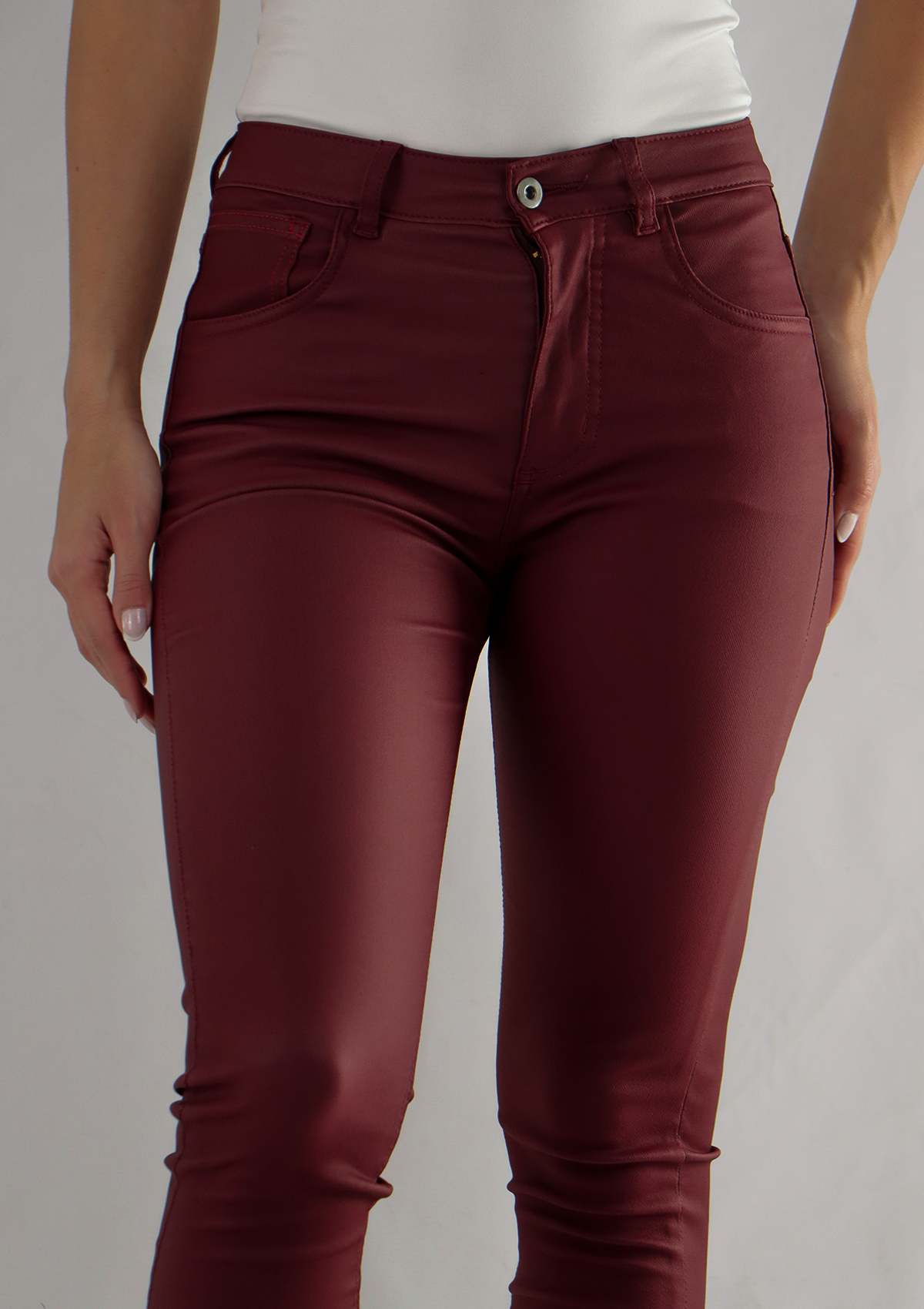 Jean Skinny Vinotinto En Cuero - 115090
