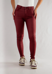 Jean Skinny Vinotinto En Cuero - 115090